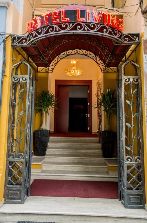 Living Hotel Tirana Room photo