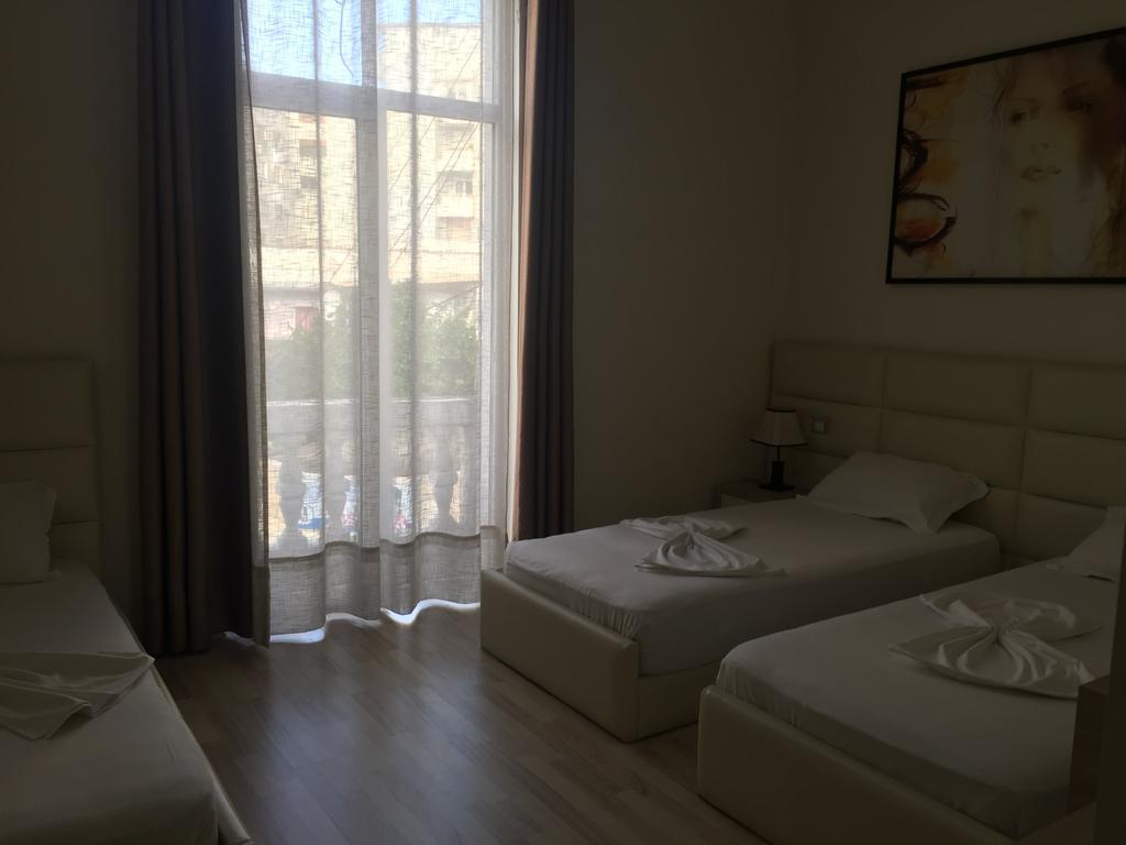 Living Hotel Tirana Exterior photo