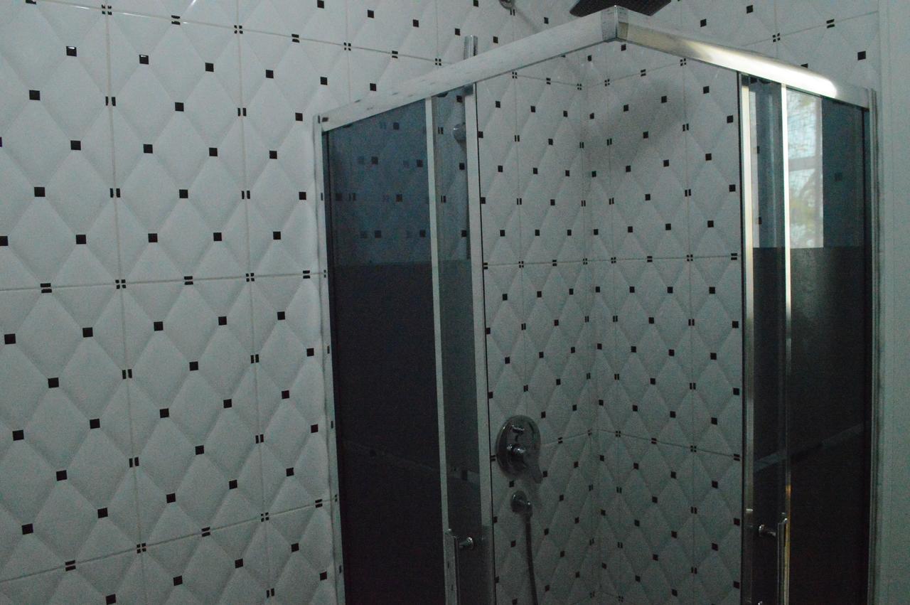 Living Hotel Tirana Exterior photo