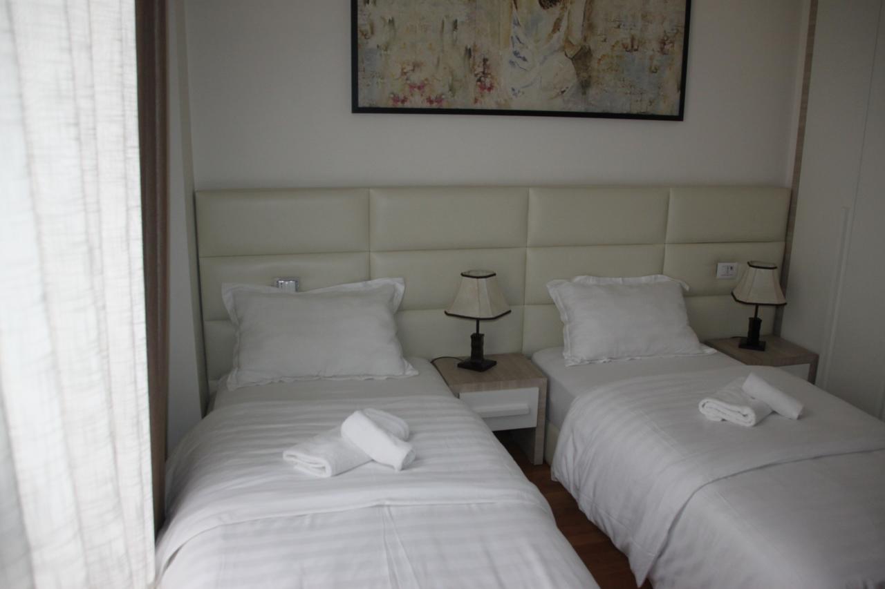 Living Hotel Tirana Exterior photo