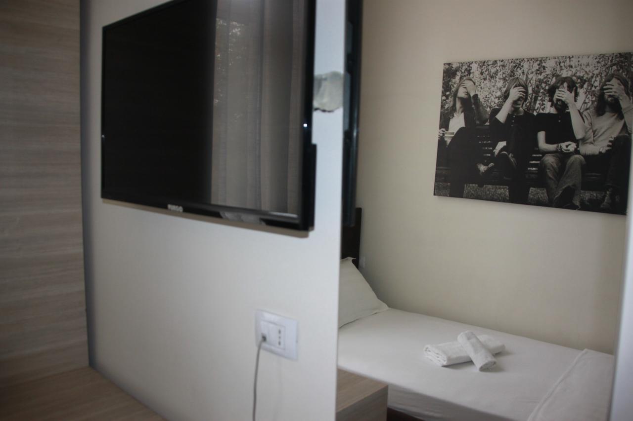Living Hotel Tirana Exterior photo
